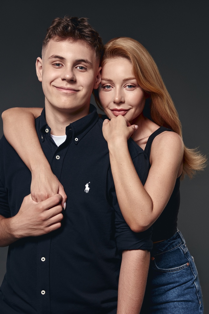 Зовсім дорослий. Тіна Кароль вперше за довгий час показала сина, який змінився до невпізнаваності